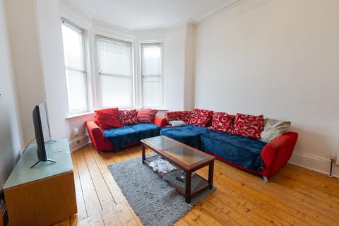 107/6 Bellevue Road, Edinburgh, EH7 4DG