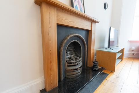 107/6 Bellevue Road, Edinburgh, EH7 4DG