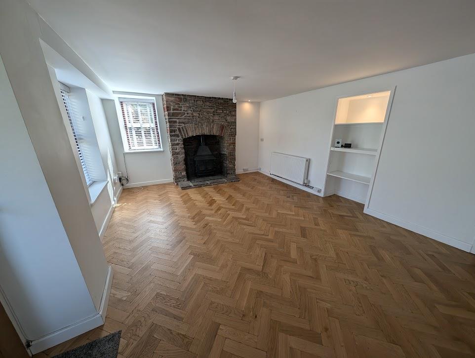Lounge alcove.jpg