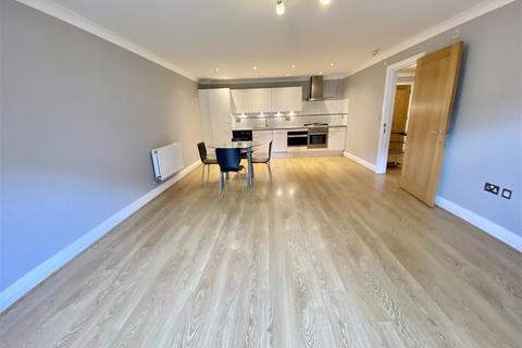 2 bedroom apartment to rent, Bridgewater Street, Sale