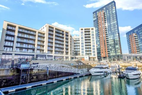 2 bedroom flat for sale, Maritime Walk, Ocean Village, SO14