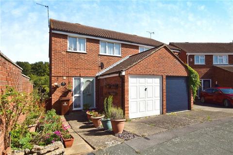 3 bedroom semi-detached house for sale, Cairns Road, Colchester, Essex