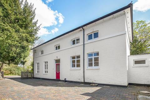 3 bedroom detached house to rent, Gallery Road Dulwich