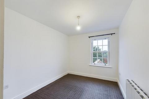 2 bedroom flat to rent, 66A Castlegate, Malton, North Yorkshire YO17 7DZ