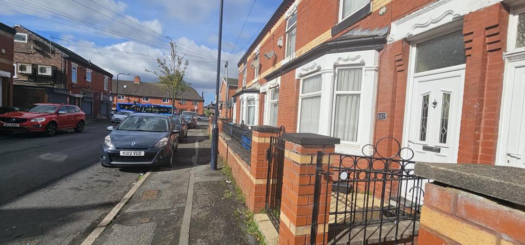 2 Bedroom House To Let