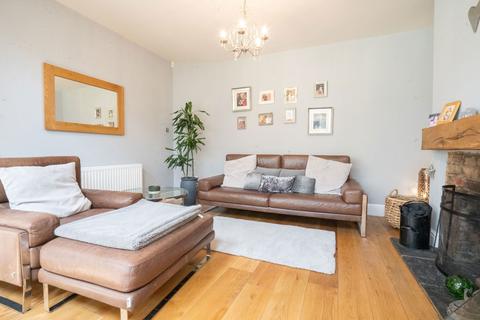 122 Bradbury Road, Solihull, B92 8AL