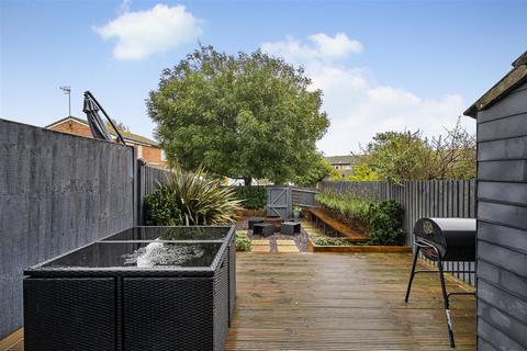 52 Foxhill, Peacehaven, BN10 7SE