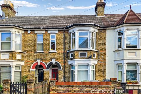 2 bedroom maisonette for sale, Turners Hill, Cheshunt, Waltham Cross, Hertfordshire, EN8 9DE