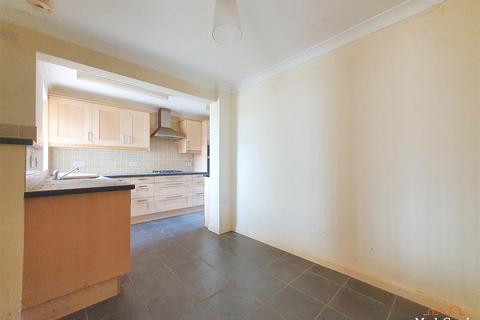 17 Avondale Close, Whitstable, CT5 3QA