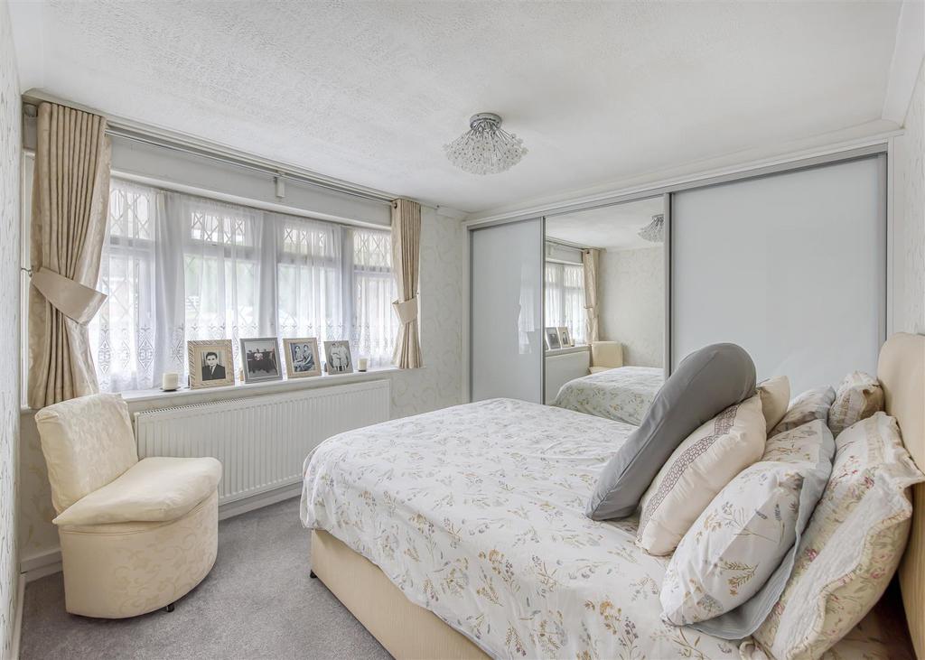 7 Sycamore Drive-bed1.jpg