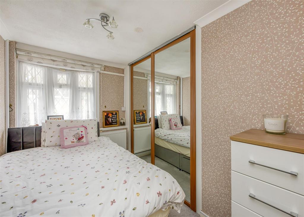 7 Sycamore Drive-bed2.jpg