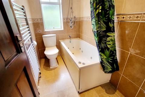 59 Launcelot Road, Bromley, BR1 5DY