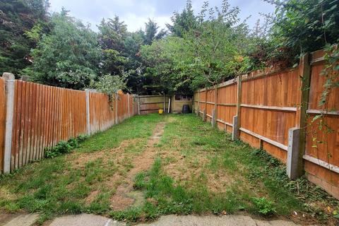 59 Launcelot Road, Bromley, BR1 5DY