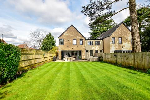 4 bedroom link detached house for sale, Mallard Road, Abbots Langley, WD5