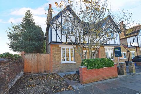 2 bedroom semi-detached house to rent, Broad Lane, Hampton