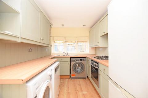 2 bedroom semi-detached house to rent, Broad Lane, Hampton