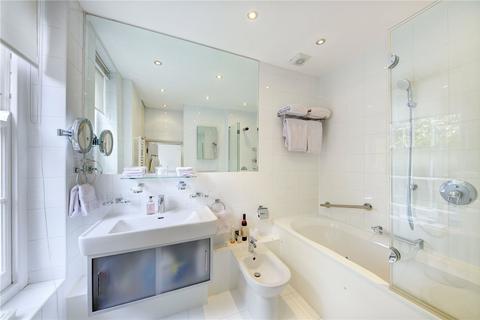 32 Campden Hill Gate, London, W8 7QJ