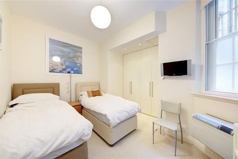 32 Campden Hill Gate, London, W8 7QJ