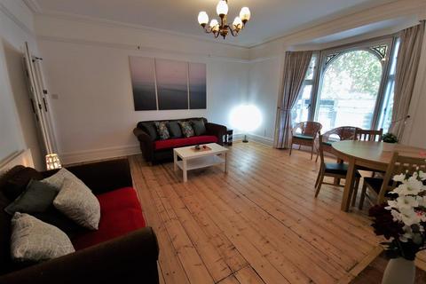 3 bedroom apartment to rent, Alcester Road, Birmingham B13