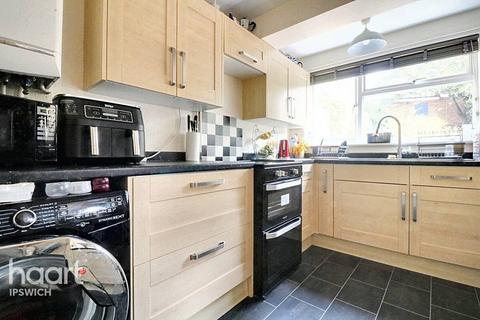 43 Lakeside Road, Ipswich, IP2 9PZ