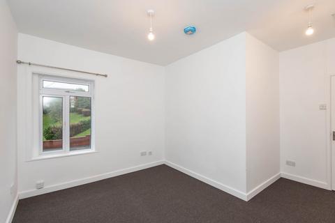 1 bedroom flat to rent, Sheffield Road, Chesterfield S41