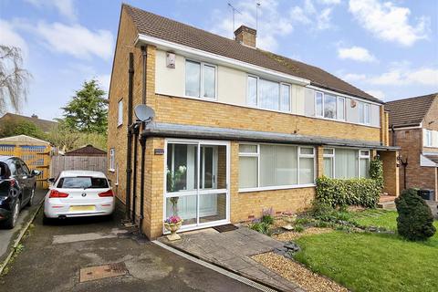 3 bedroom semi-detached house for sale, Holmwood Avenue, Kidderminster