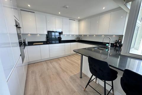 3 bedroom apartment for sale, La Route de St Aubin, St. Helier JE2