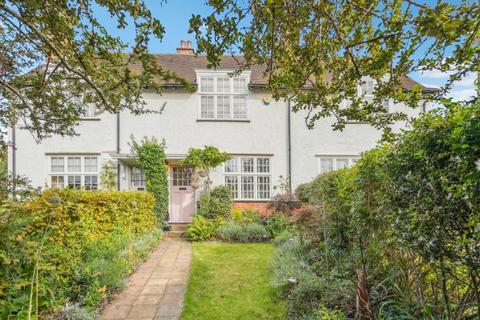 129 Fowlers Walk, London, W5 1BQ