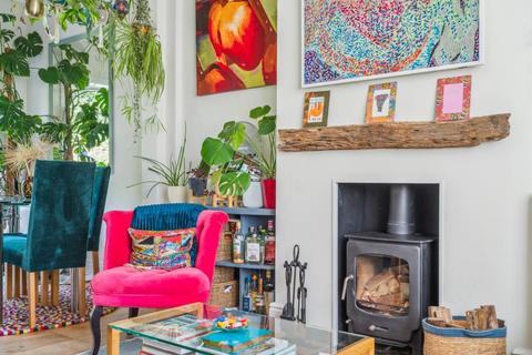 129 Fowlers Walk, London, W5 1BQ