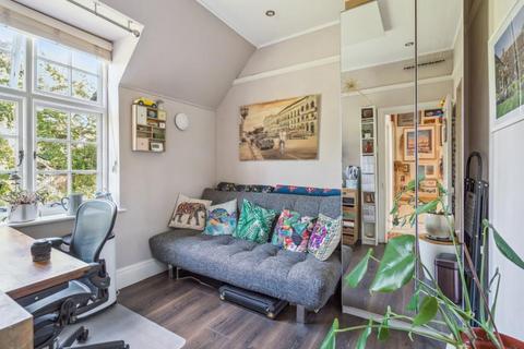 129 Fowlers Walk, London, W5 1BQ