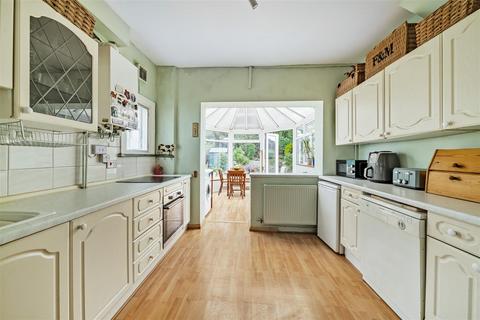 5 Castle Crescent, Mumbles, Swansea, SA3 4AY