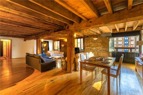 2 bedroom flat for sale, Wheat Wharf Apartments, 27 Shad Thames, London, SE1