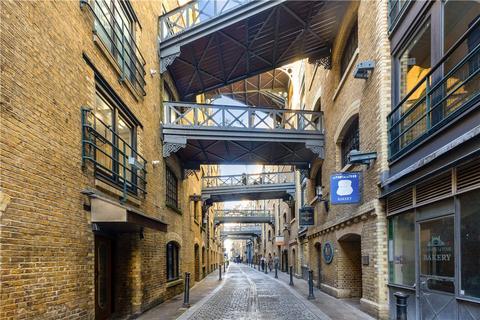 2 bedroom flat for sale, Wheat Wharf Apartments, 27 Shad Thames, London, SE1