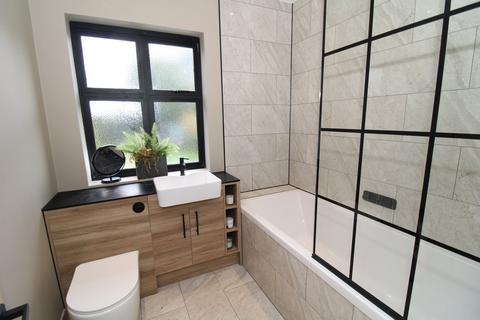 19 Broadoaks Way, Bromley, BR2 0UA