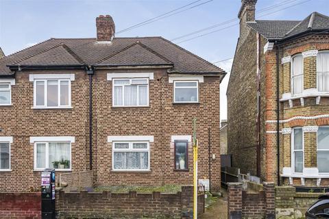 2 bedroom maisonette for sale, Stanger Road, London