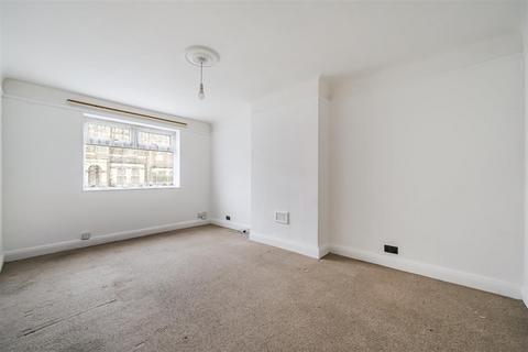 2 bedroom maisonette for sale, Stanger Road, London