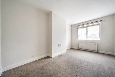 2 bedroom maisonette for sale, Stanger Road, London