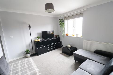 2 bedroom end of terrace house to rent, Bull Road, Ipswich