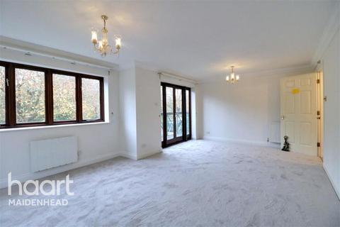 2 bedroom flat to rent, River location flat