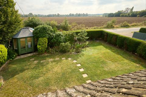 2 bedroom detached house for sale, Lodge Road, Norwich NR15