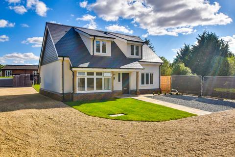 4 bedroom detached house for sale, Chapel End, Mole Hill Green