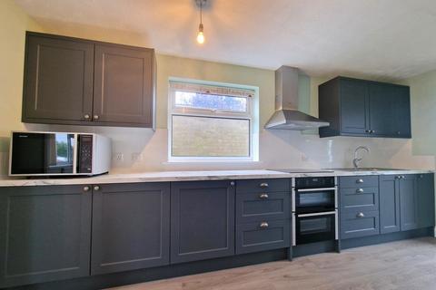 3 bedroom semi-detached house for sale, Links Way, Thurlton