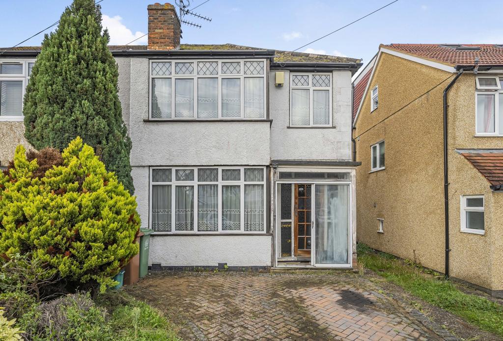 Esher Avenue, Sutton SM3 3 bed semidetached house for sale £525,000