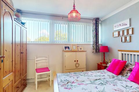 266 Falstones, Basildon, SS15 5DS