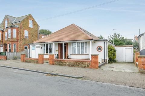 5 bedroom chalet for sale, Hunstanton