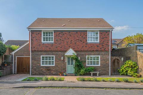 3 bedroom detached house for sale, College Close, Lingfield RH7