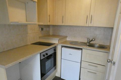 1 bedroom apartment to rent, Park View, Bucknalls Close