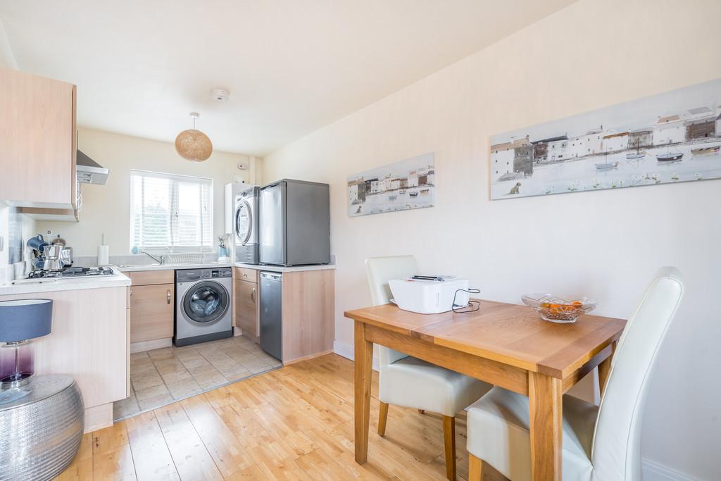 Kitchen Dining Area