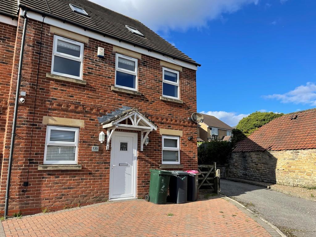 Green Arbour Road, Thurcroft 4 bed townhouse to rent £1,250 pcm (£288 pw)