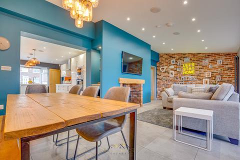 6 Church Close, Kiveton Park, Sheffield, S26 5LP